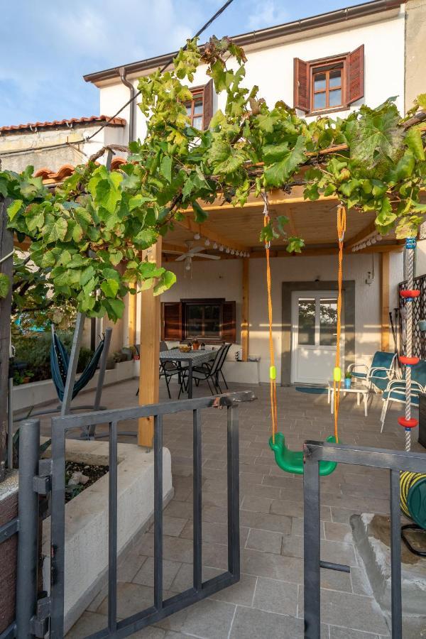 Holiday House Nova Stara Baška Dış mekan fotoğraf